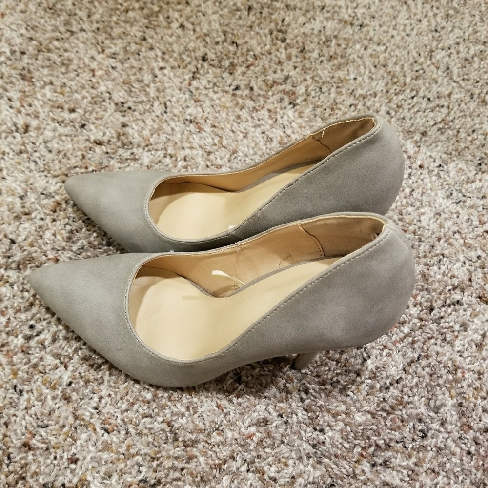 Gray heels